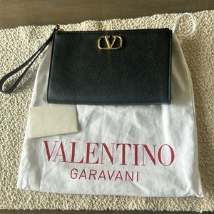 Valentino Garavani V logo leather pouch in black